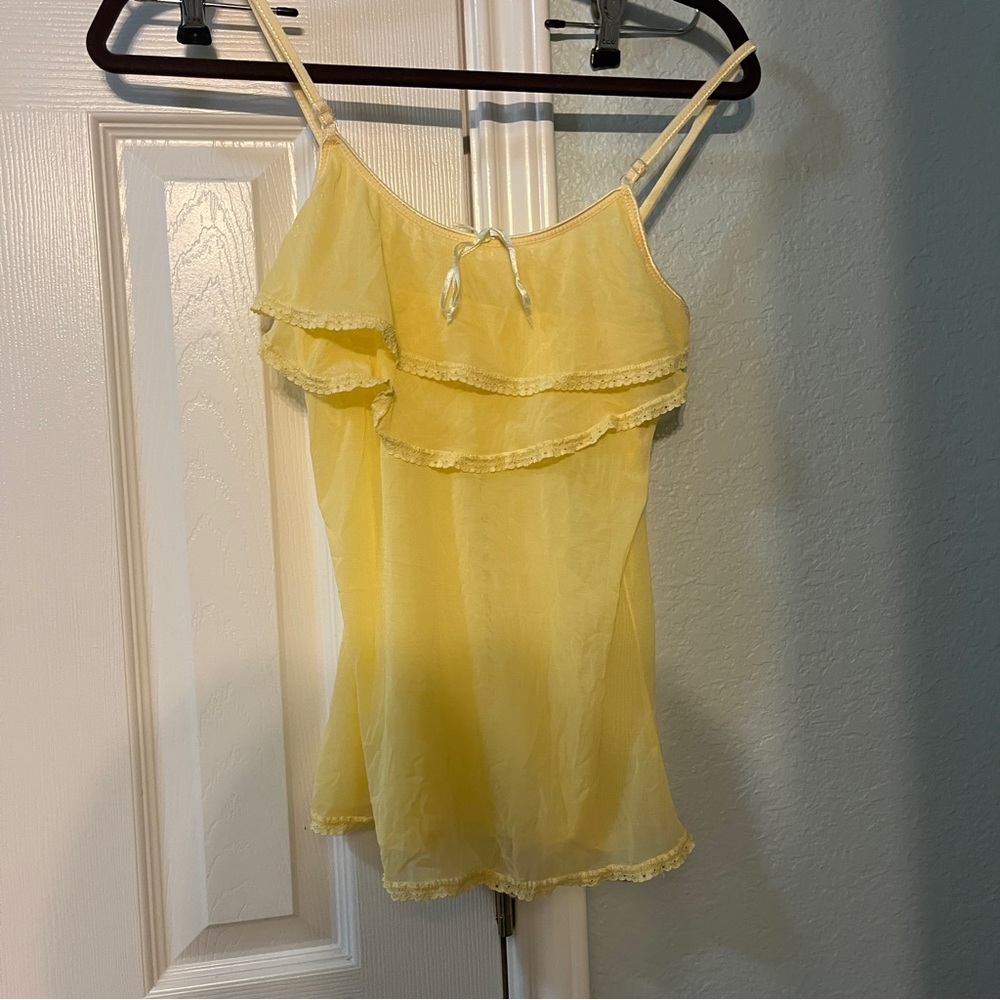 Feminine Yellow Ruffled Women's Tank Top